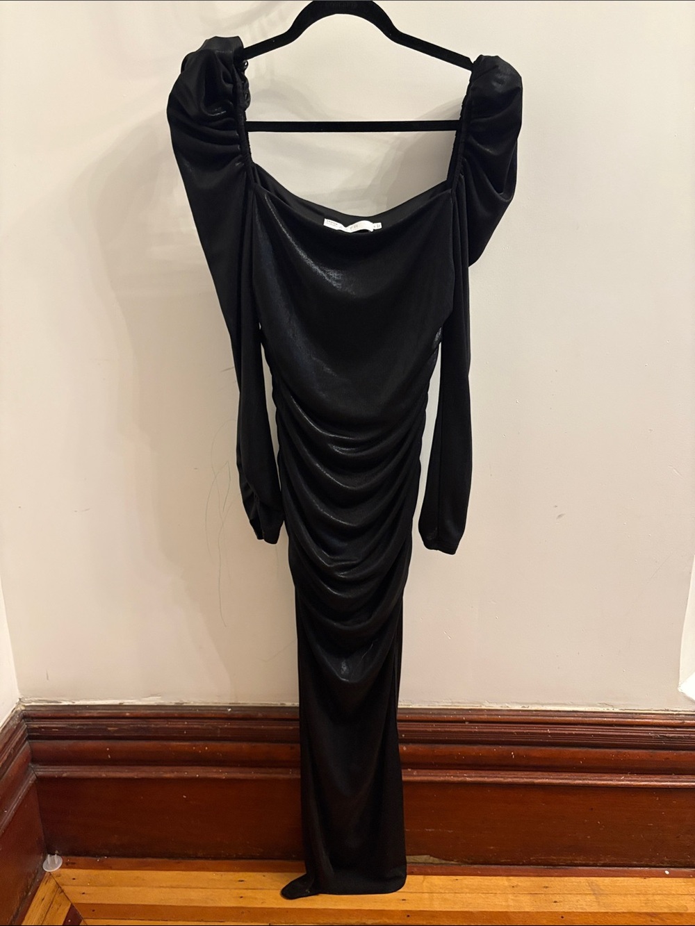 Astr Black Ruched Long Sleeve Maxi Dress